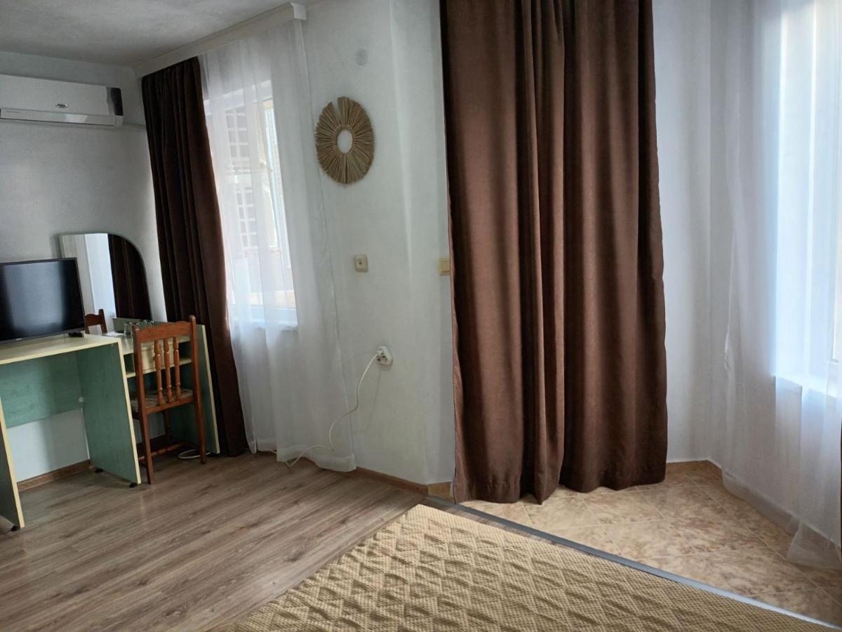 Къща за гости Алкор Hotel Обзор Екстериор снимка
